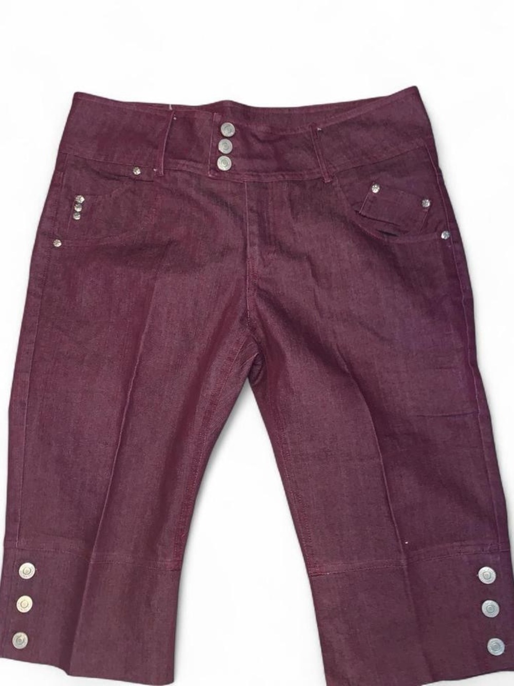 Cecil Women’s Burgundy Button-Accent Capris breeches